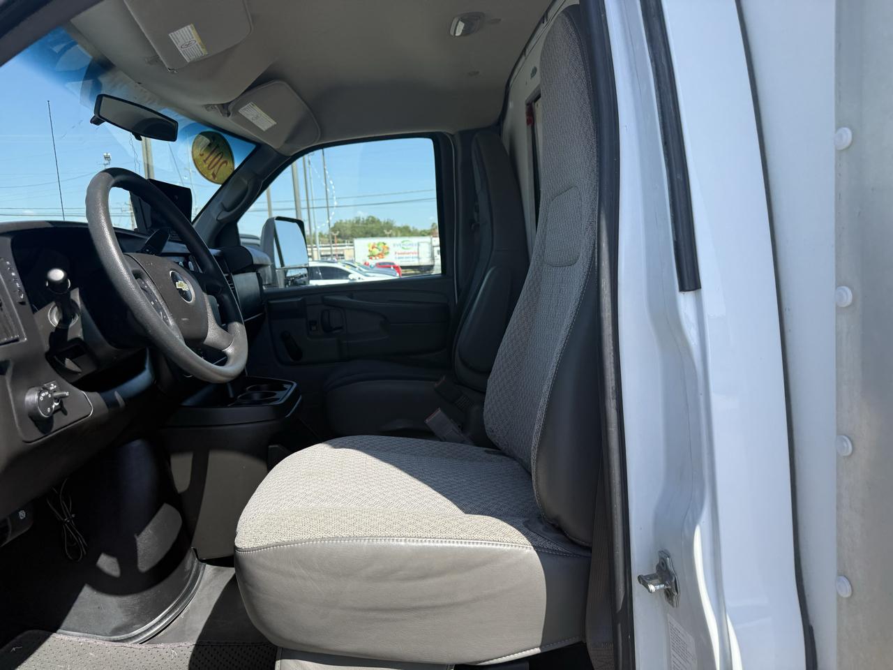 Chevrolet Express G3500 177" 2015
