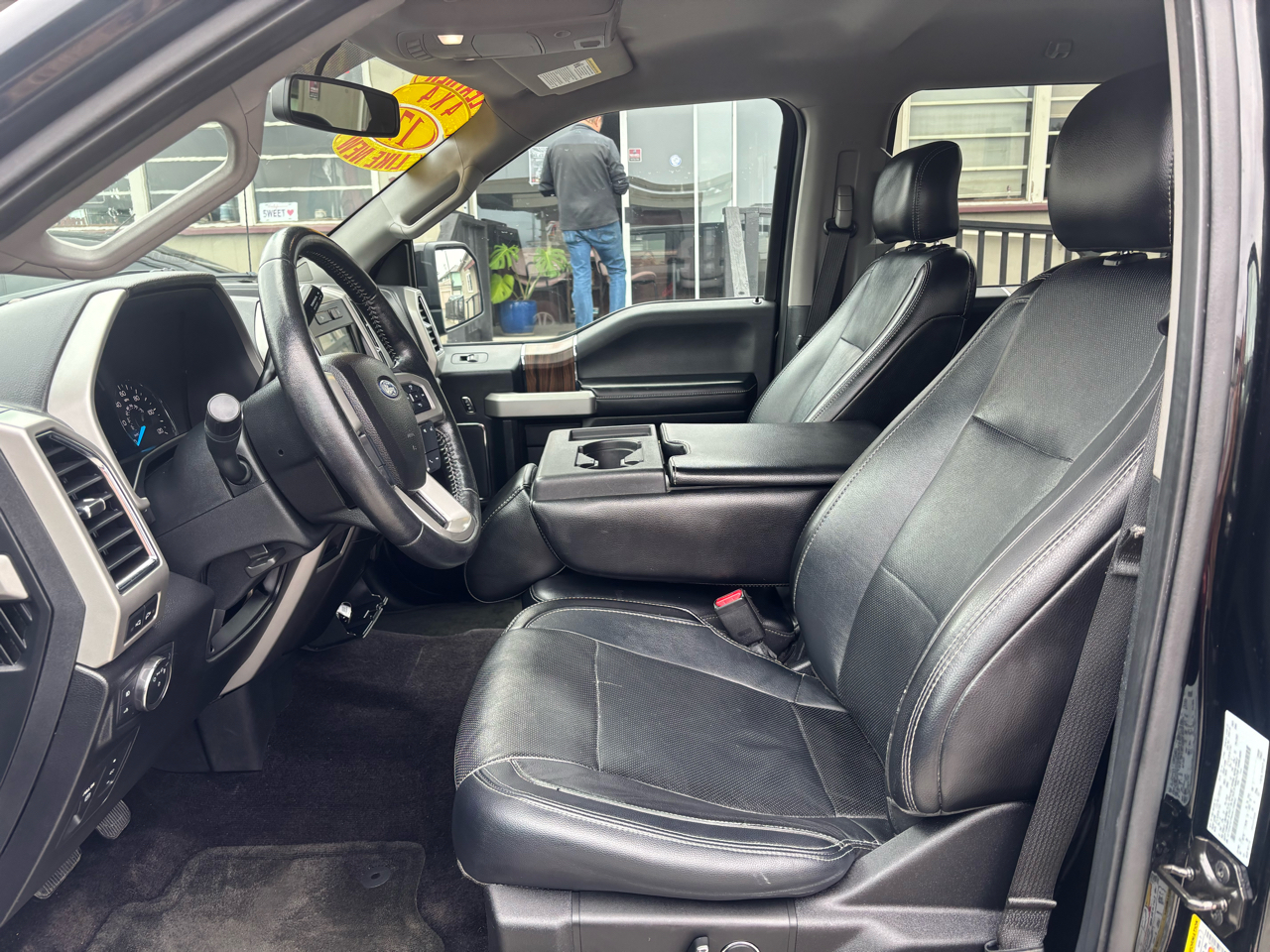 Ford F-150 Lariat SuperCrew 6.5-ft. Bed 4WD 2017 Ford F-150 Lariat SuperCrew 6.5-ft. Bed 4WD 2017