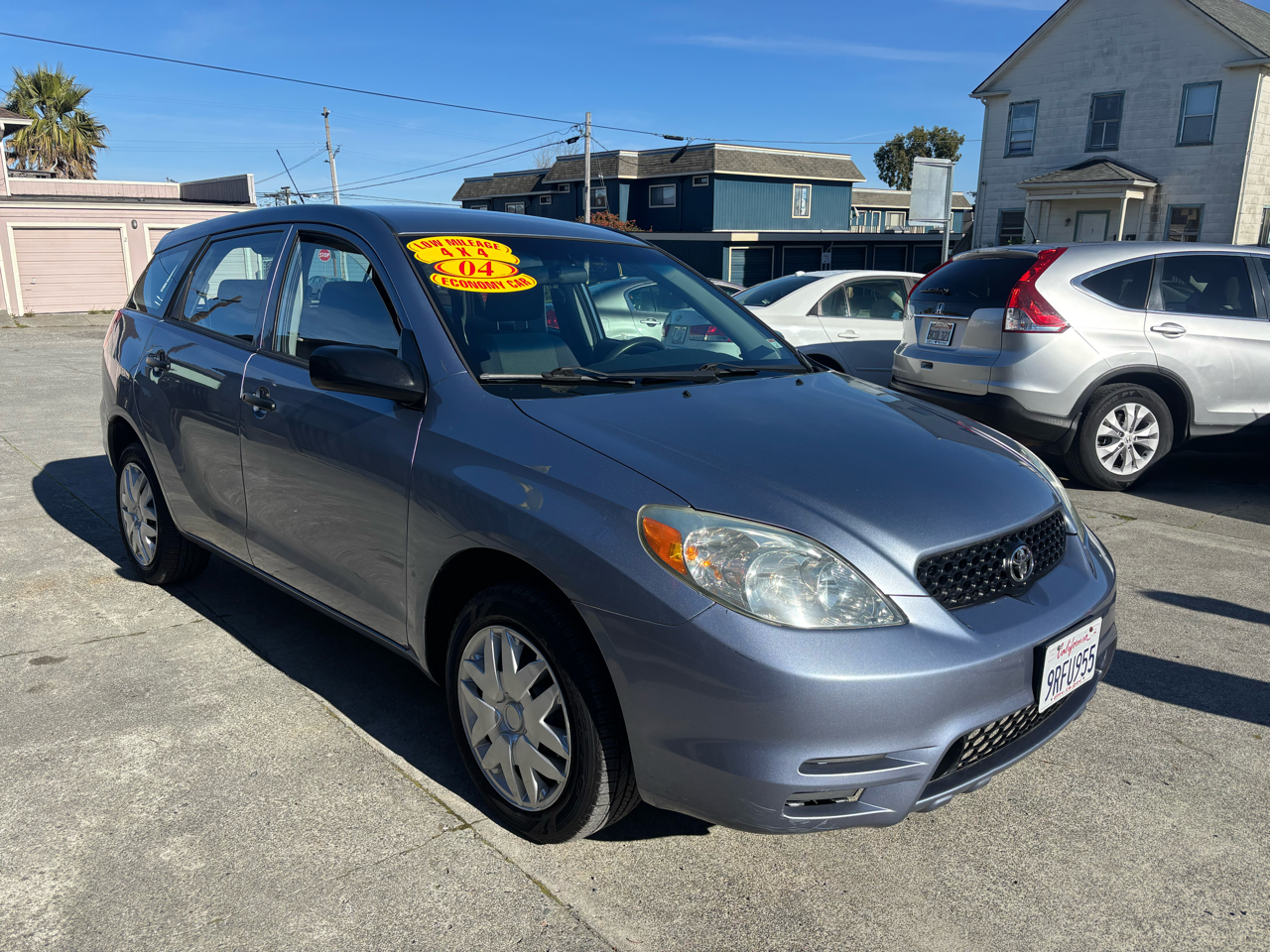 2004 Toyota Corolla Matrix L photo 3