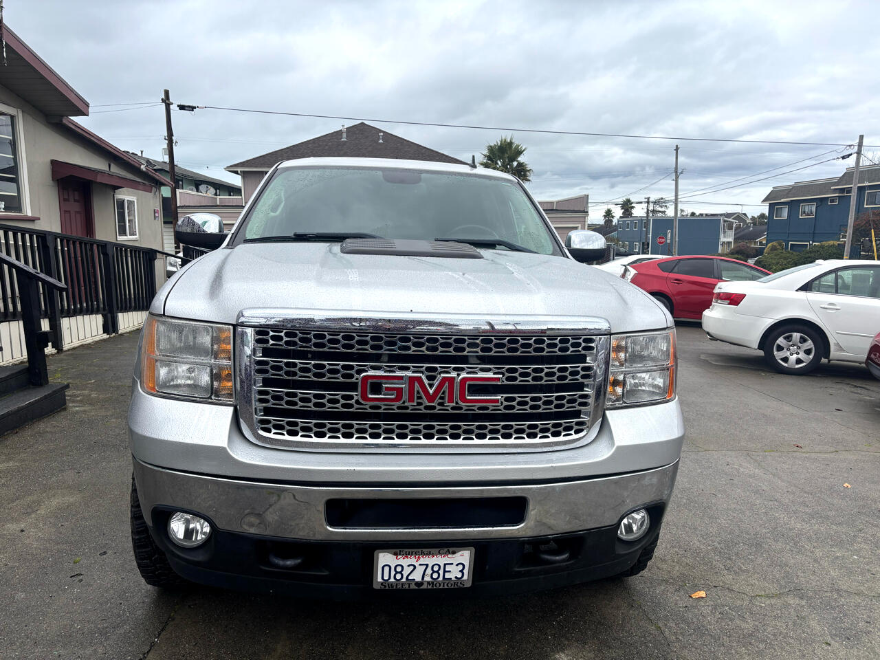 GMC Sierra 2500HD SLE Crew Cab 4WD 2011