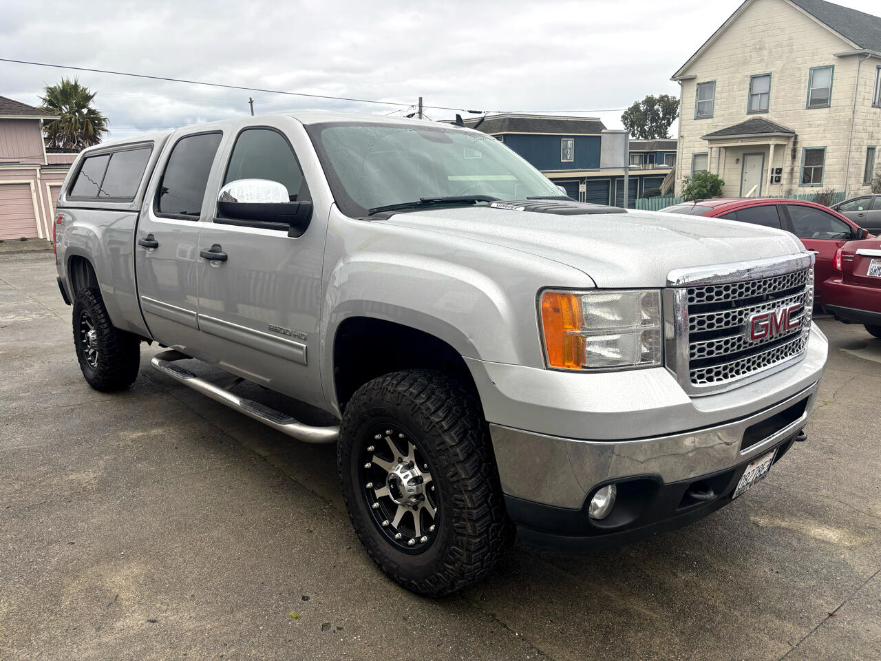 GMC Sierra 2500HD SLE Crew Cab 4WD 2011
