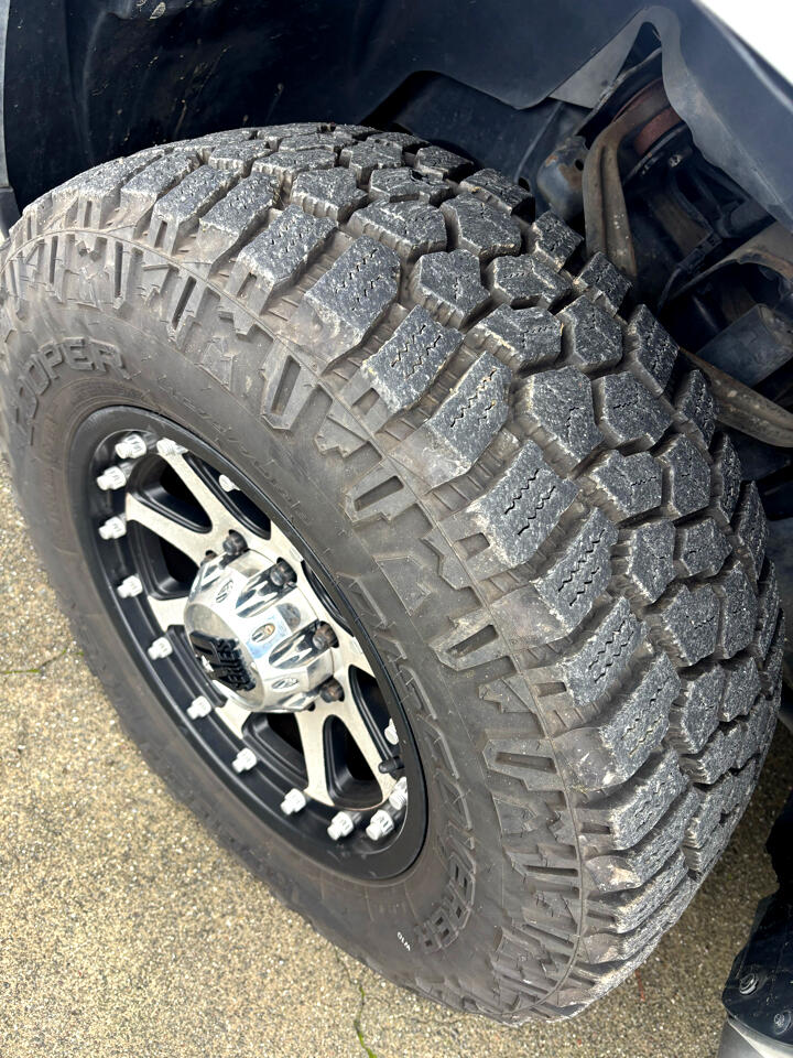 GMC Sierra 2500HD SLE Crew Cab 4WD 2011