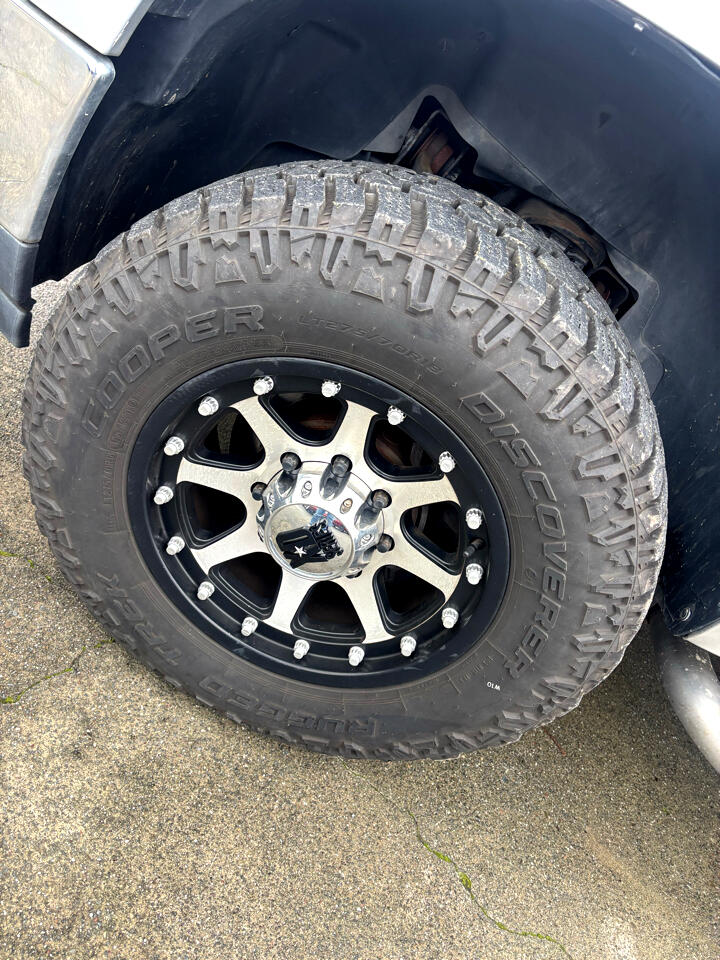 GMC Sierra 2500HD SLE Crew Cab 4WD 2011