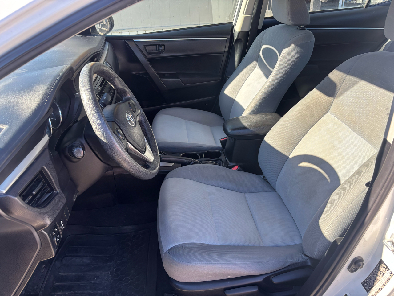 Toyota Corolla L 4D Sedan 2015