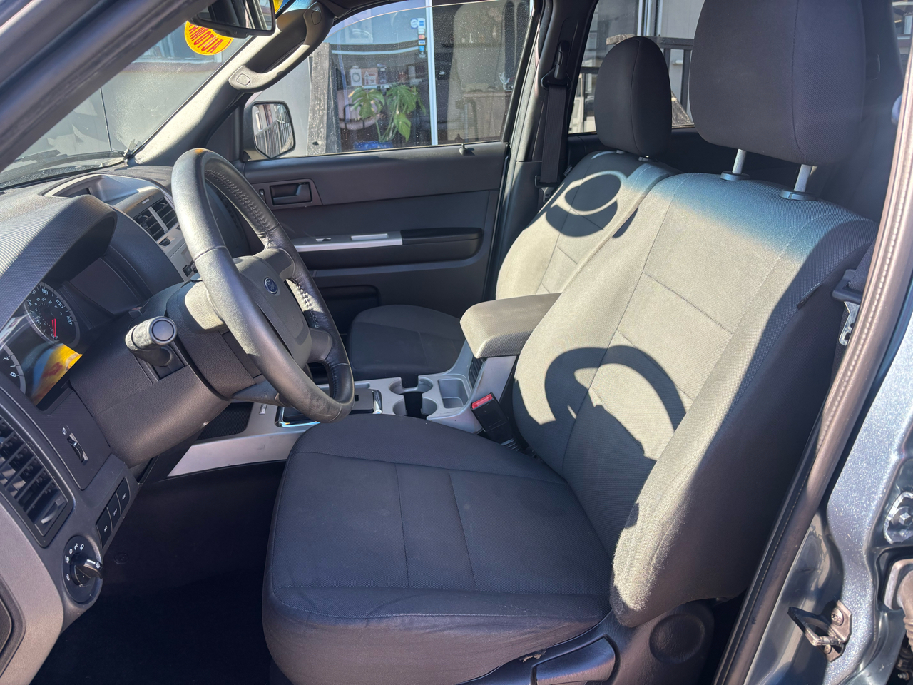 Ford Escape XLT 4WD 2012