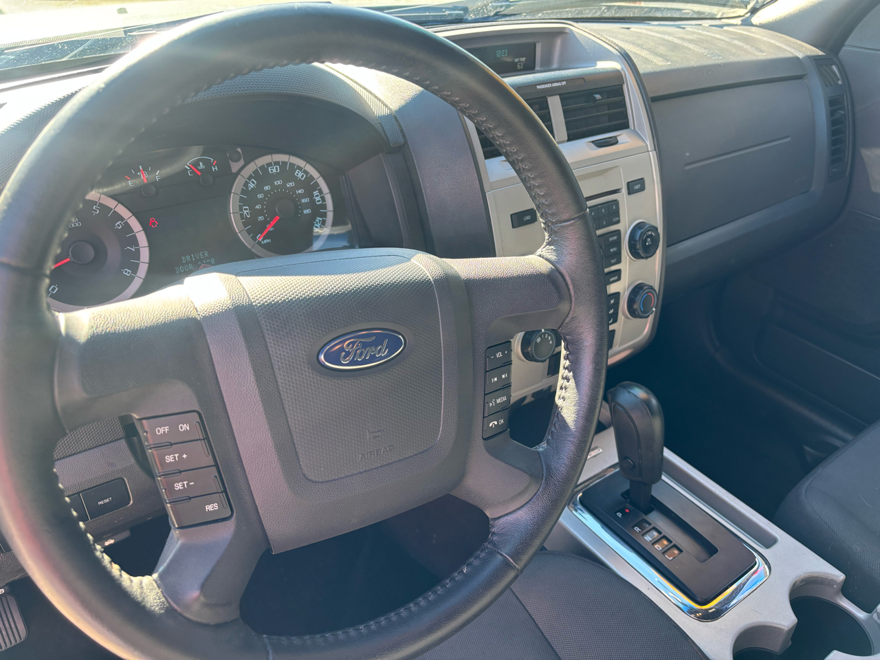 Ford Escape XLT 4WD 2012