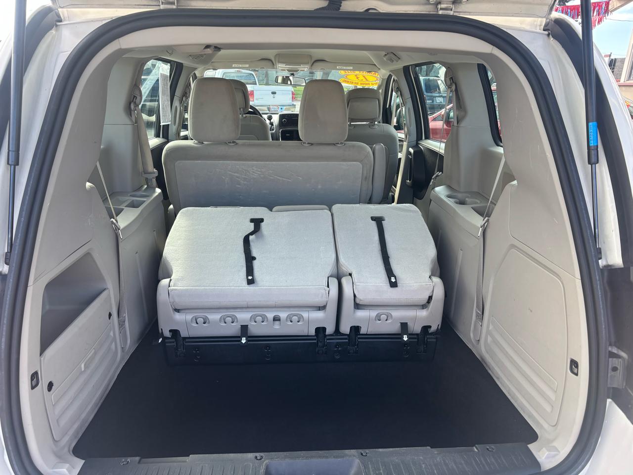 Dodge Grand Caravan SE 2013