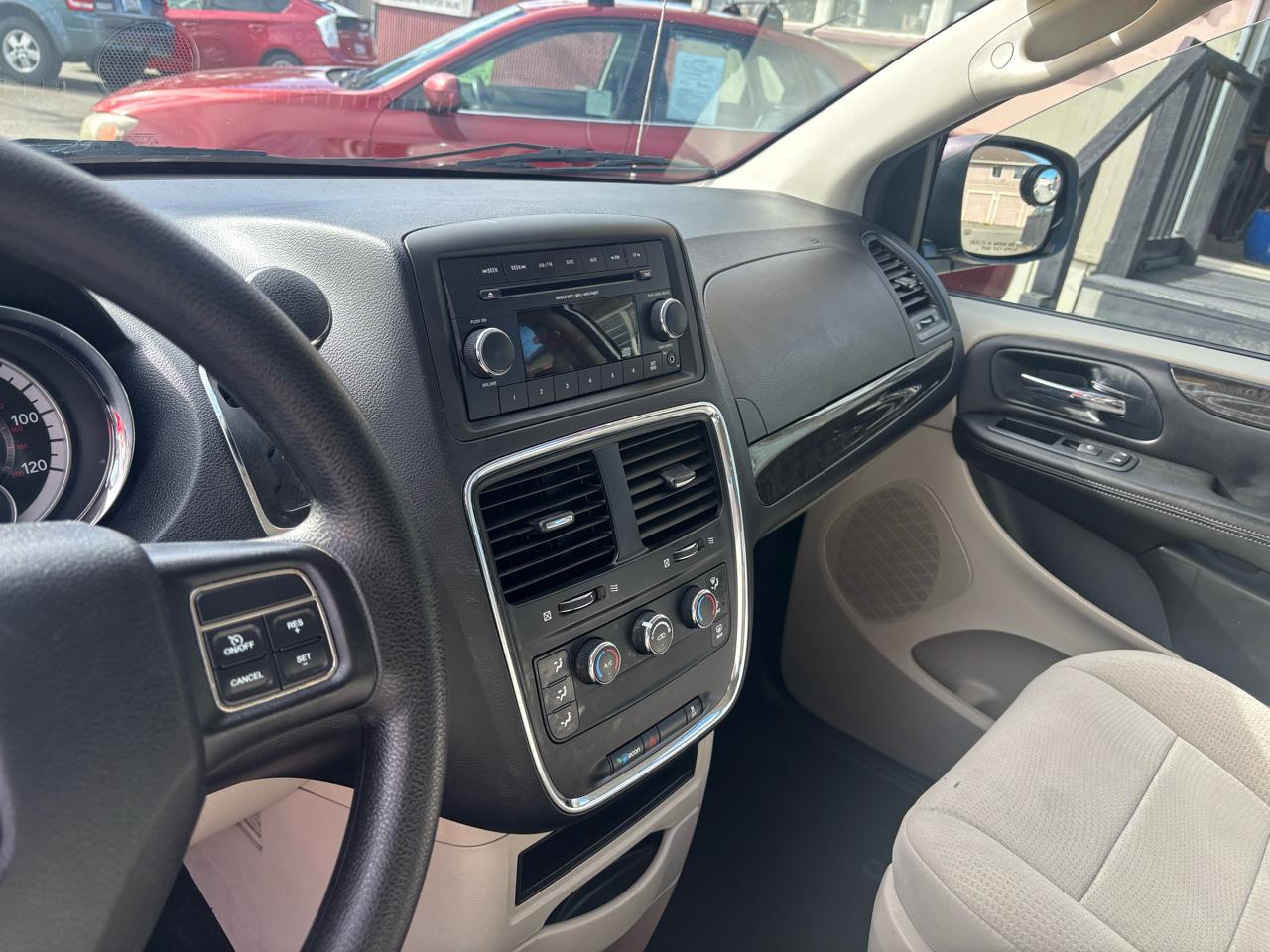 Dodge Grand Caravan SE 2013