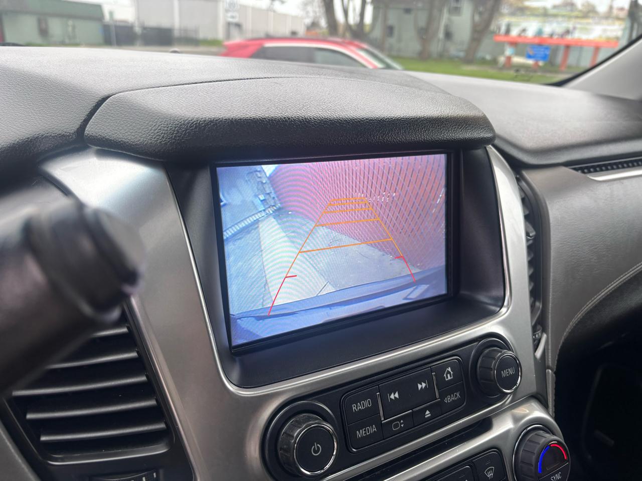 Chevrolet Suburban LT 4WD 2017