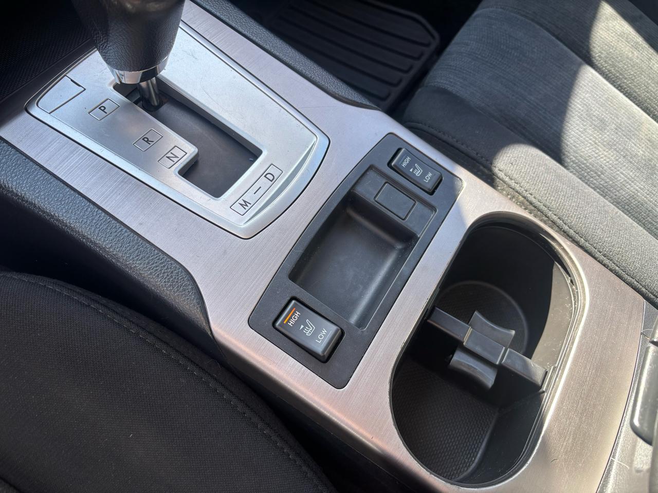 Subaru Outback 2.5i Premium 2013