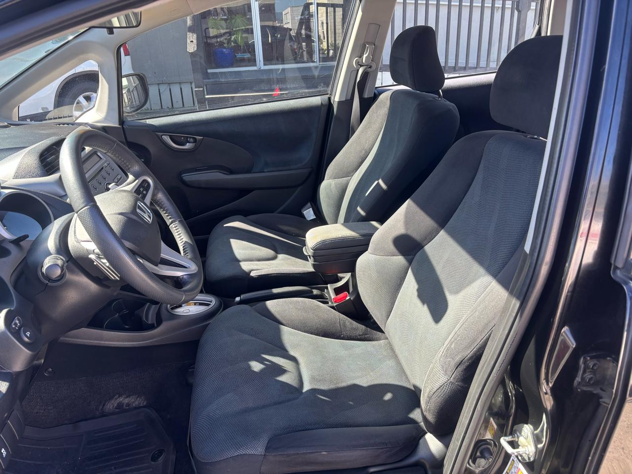 Honda Fit Sport 5-Speed AT 2011