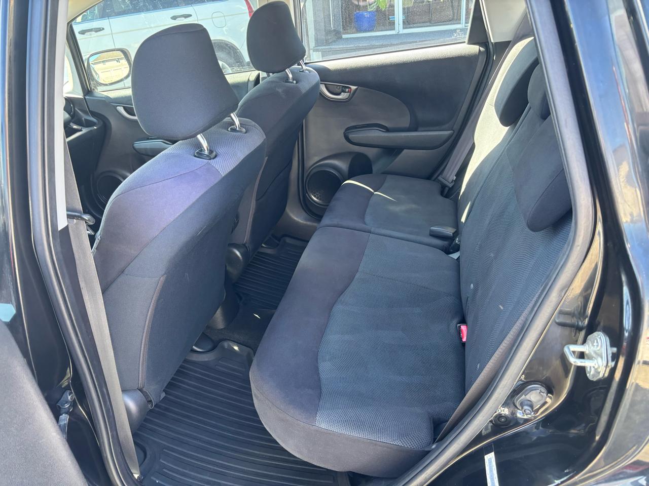 Honda Fit Sport 5-Speed AT 2011