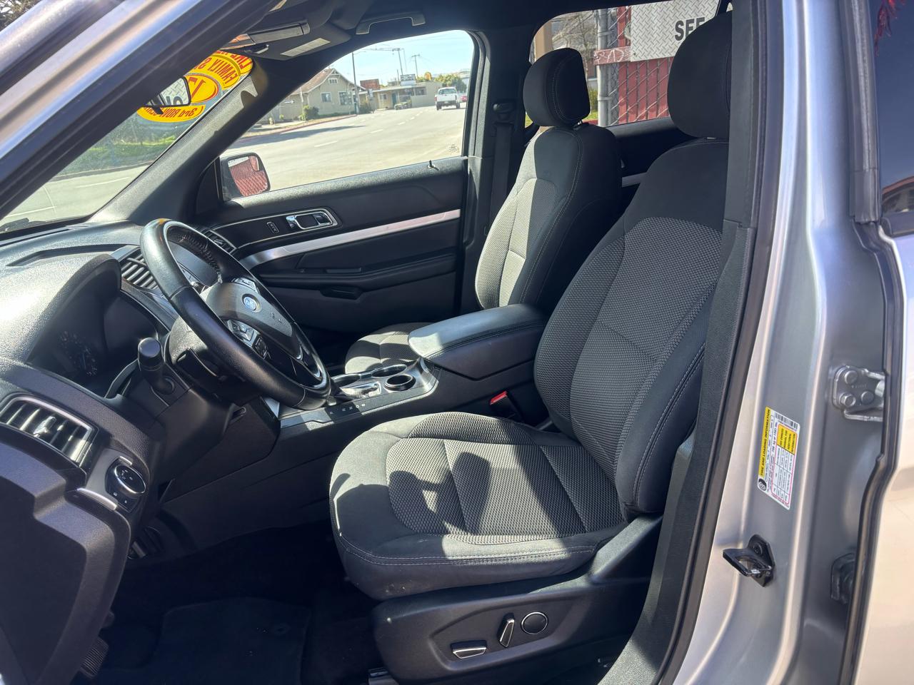 Ford Explorer XLT FWD 2017