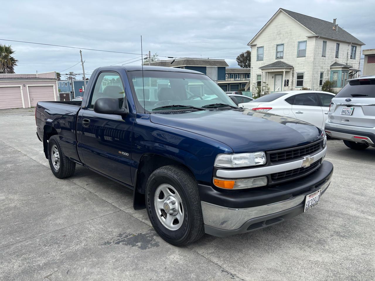 Chevrolet Silverado 1500 LS Long Bed 2WD 2002