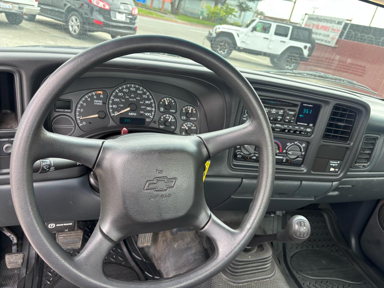 Chevrolet Silverado 1500 LS Long Bed 2WD 2002