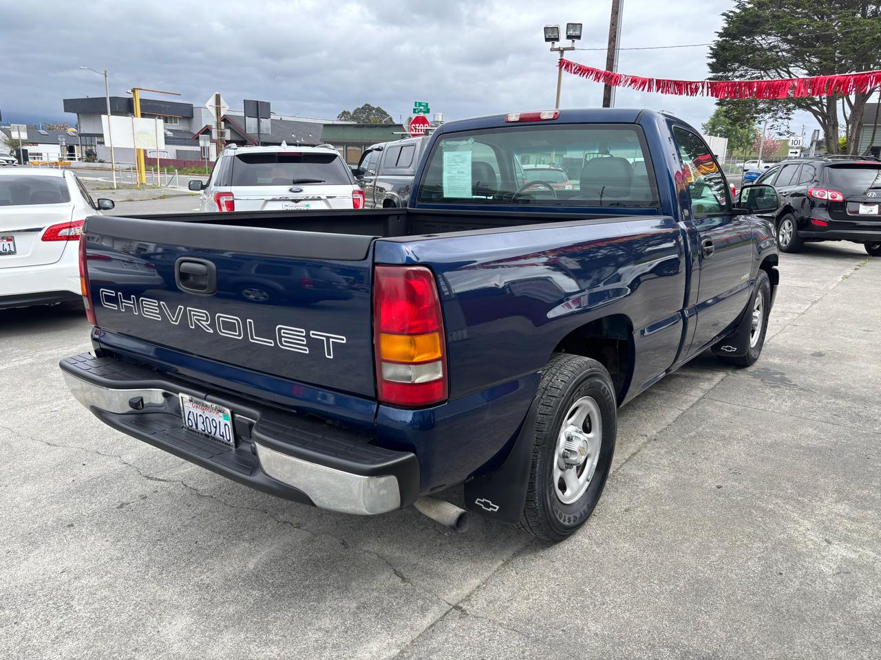 Chevrolet Silverado 1500 LS Long Bed 2WD 2002