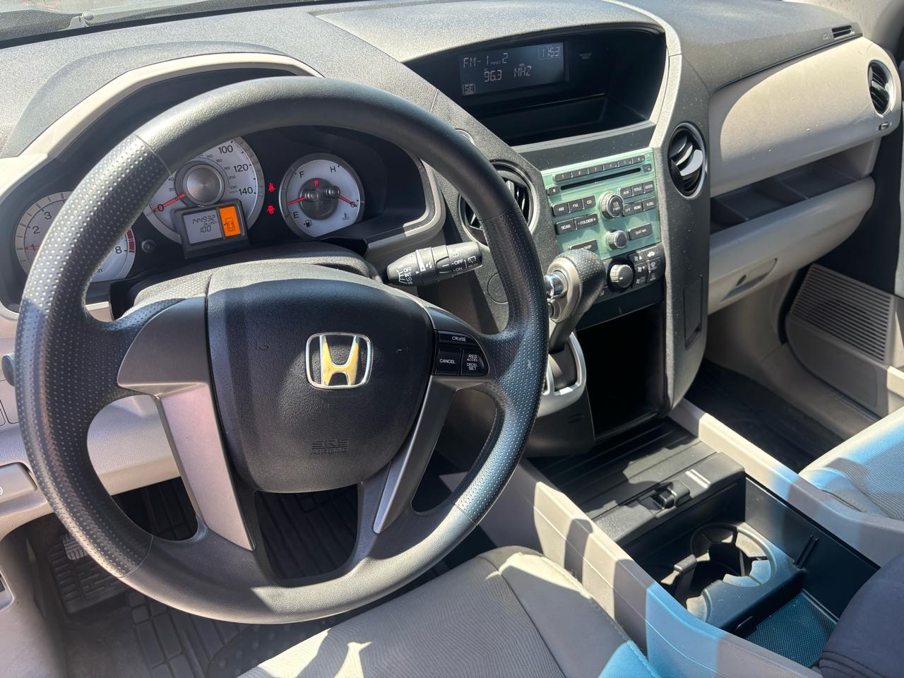 Honda Pilot LX 2WD 5-Spd AT 2011