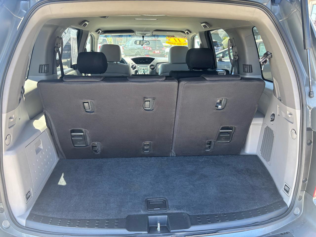 Honda Pilot LX 2WD 5-Spd AT 2011
