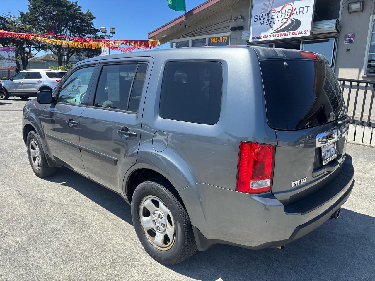 Honda Pilot LX 2WD 5-Spd AT 2011
