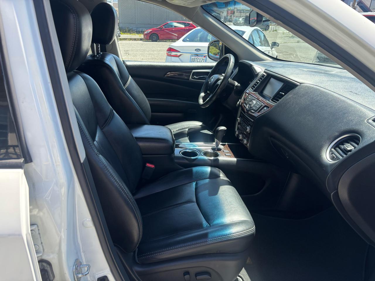 Nissan Pathfinder S 2WD 2016