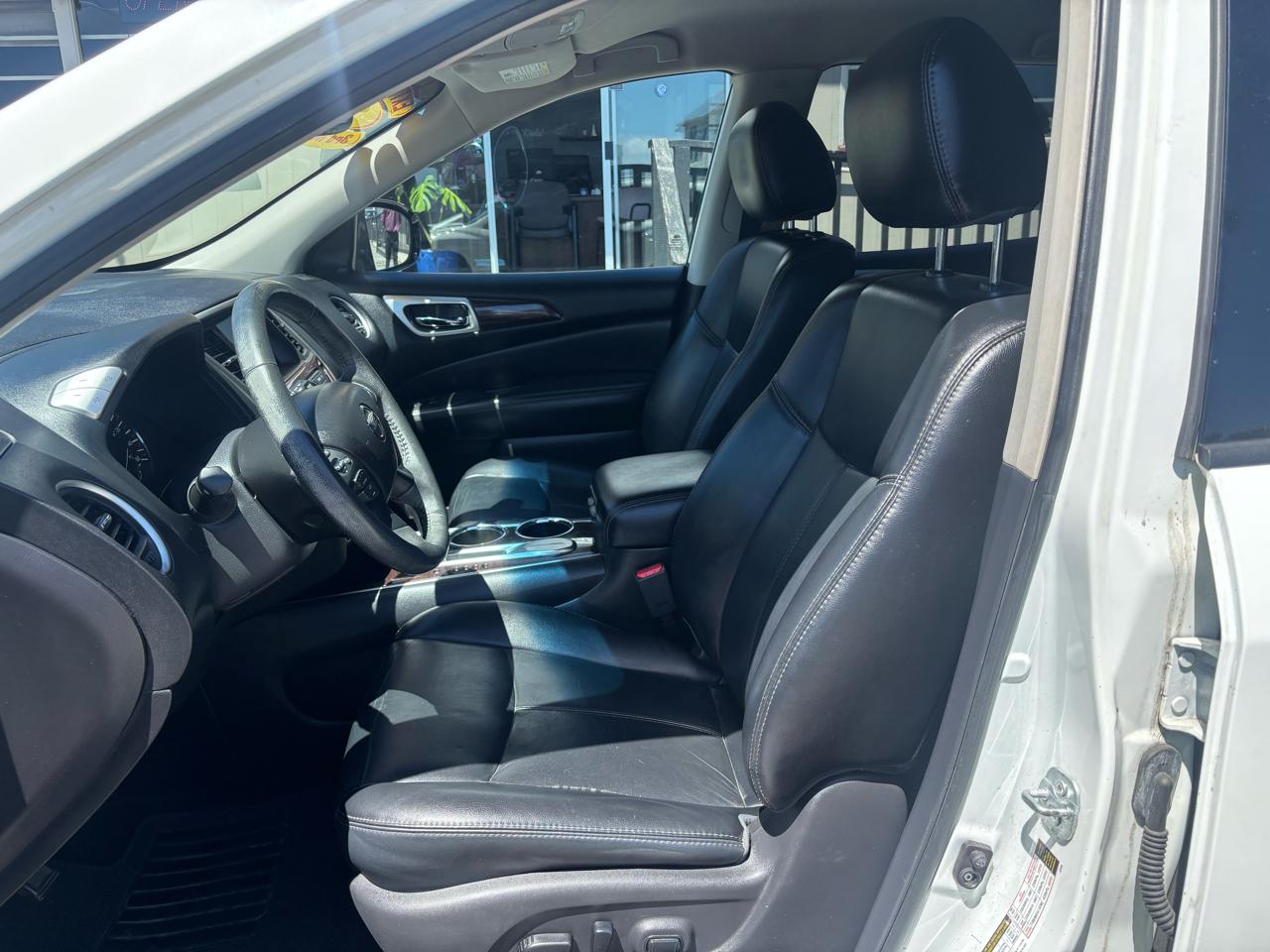 Nissan Pathfinder S 2WD 2016