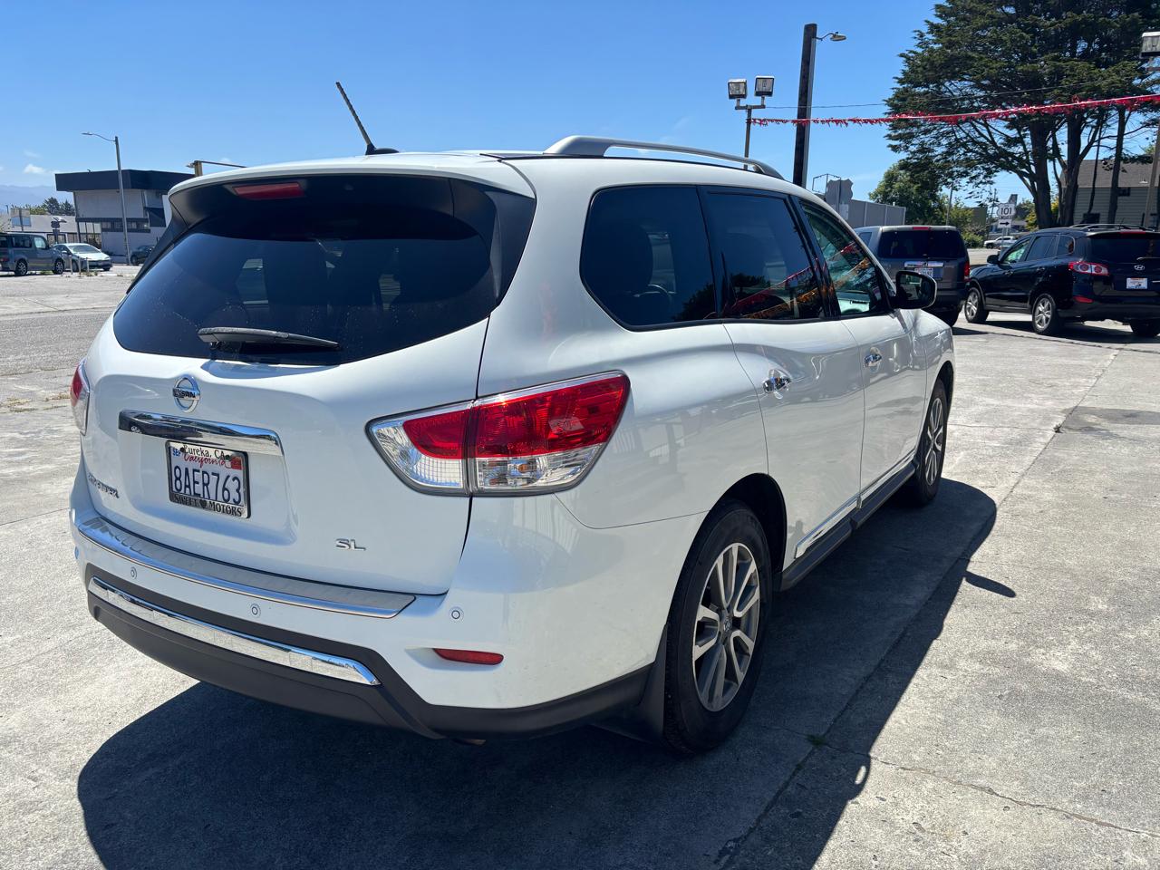 Nissan Pathfinder S 2WD 2016