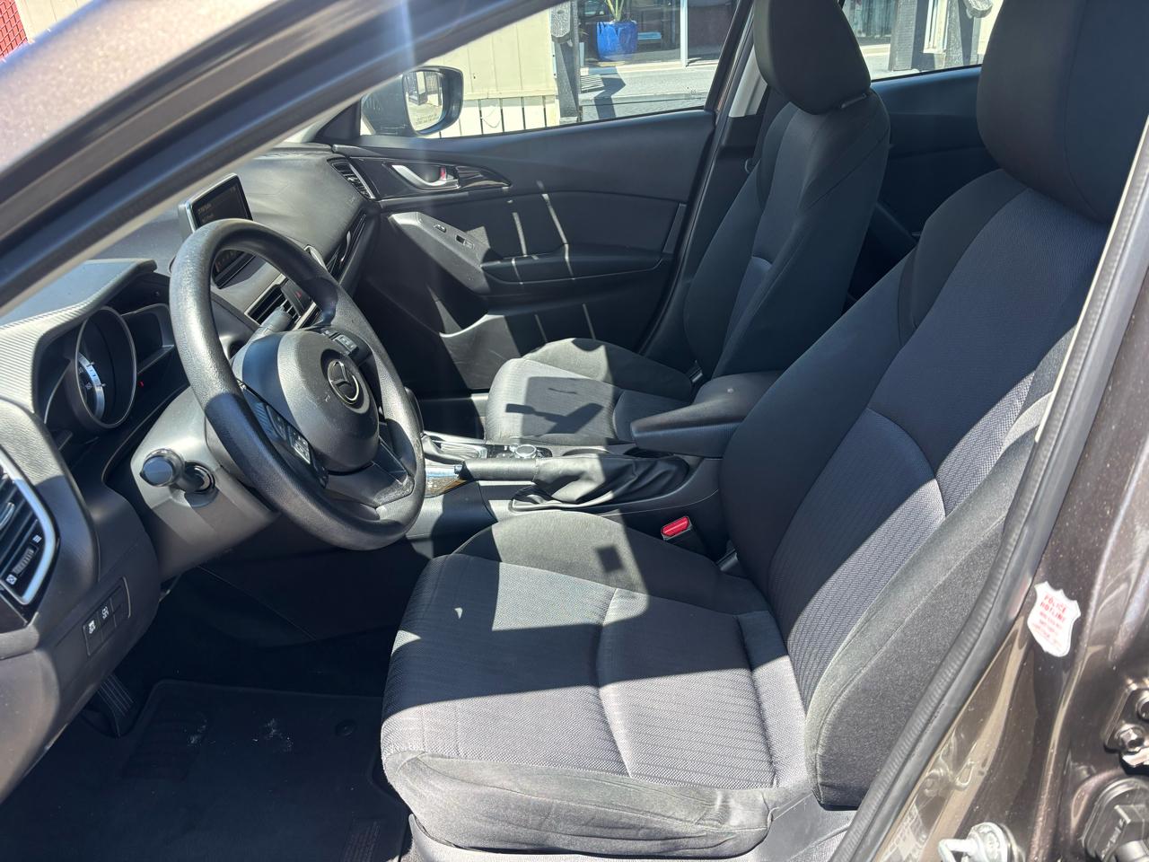 Mazda MAZDA3 i Sport AT 4-Door 2015