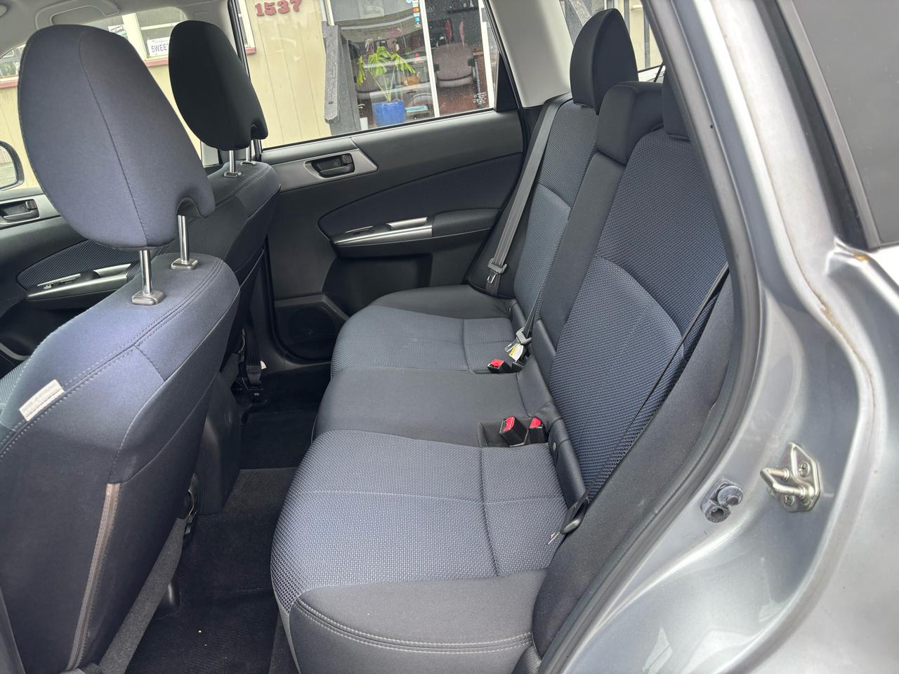 Subaru Forester 2.5X 2013