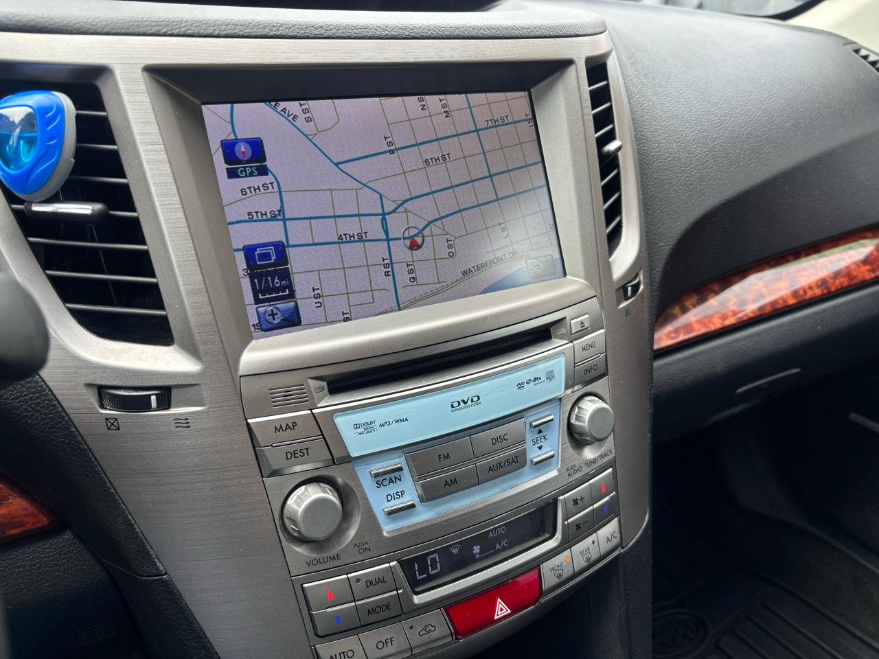 Subaru Outback 3.6R Limited 2012