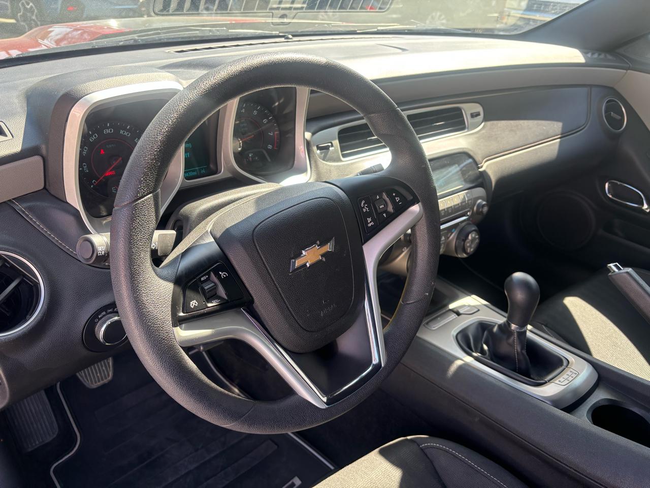 Chevrolet Camaro 1LS Coupe 2015