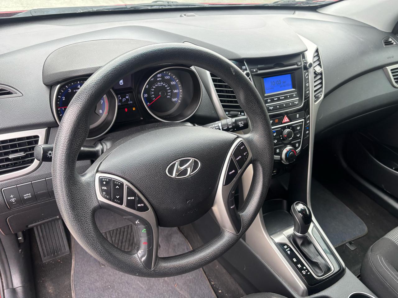 Hyundai Elantra GT A/T 2017