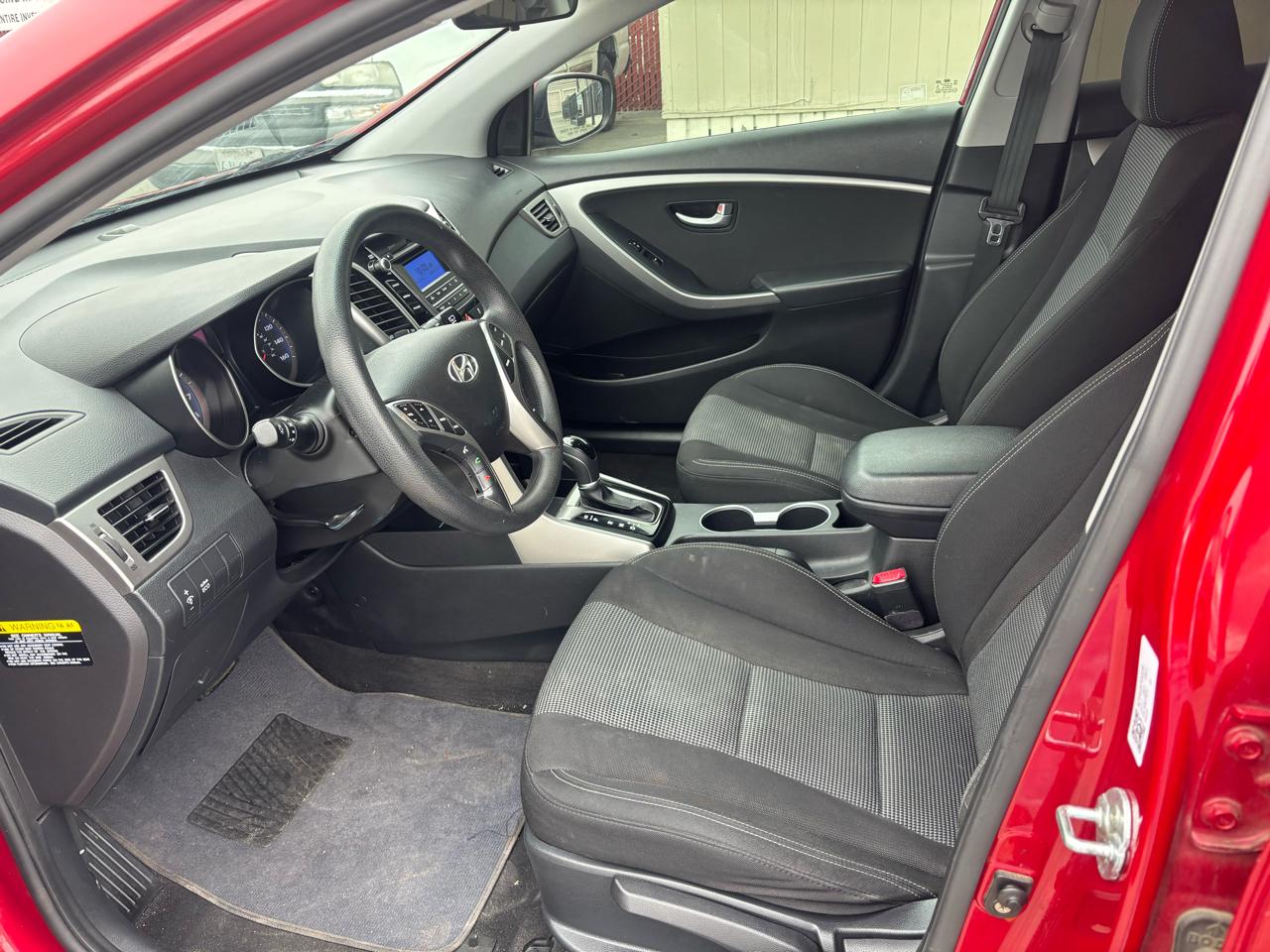 Hyundai Elantra GT A/T 2017
