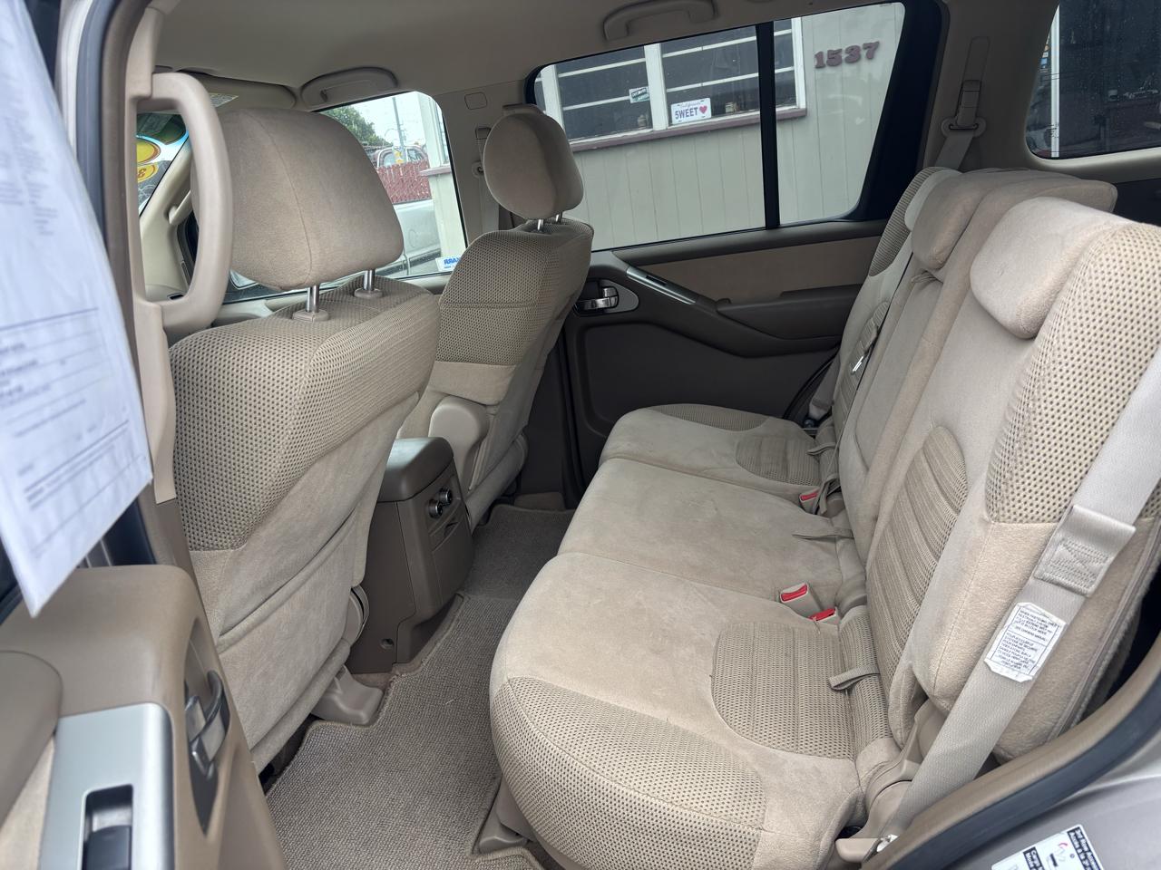 Nissan Pathfinder SE 4WD 2007