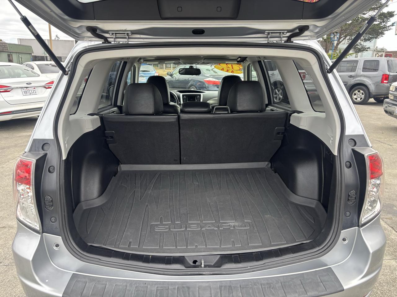 Subaru Forester 2.5X Limited 2012