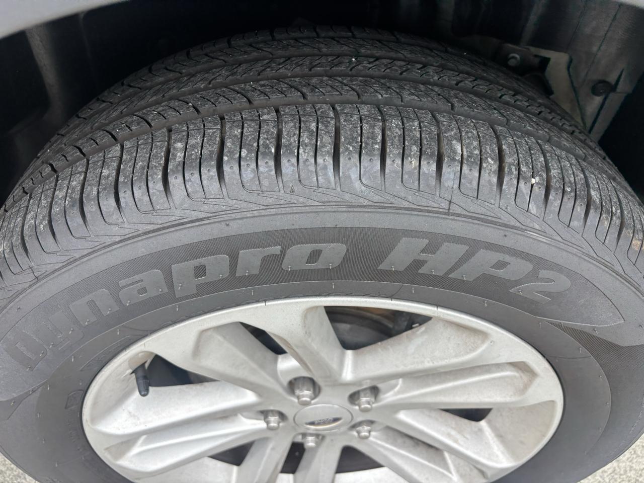 Ford Explorer XLT 4WD 2012