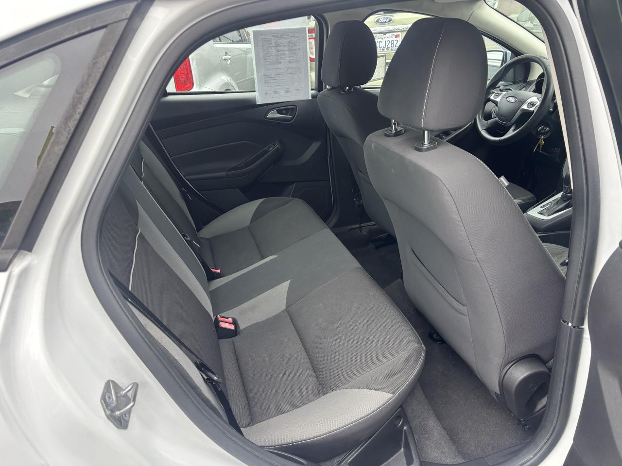 Ford Focus SE Sedan 2014