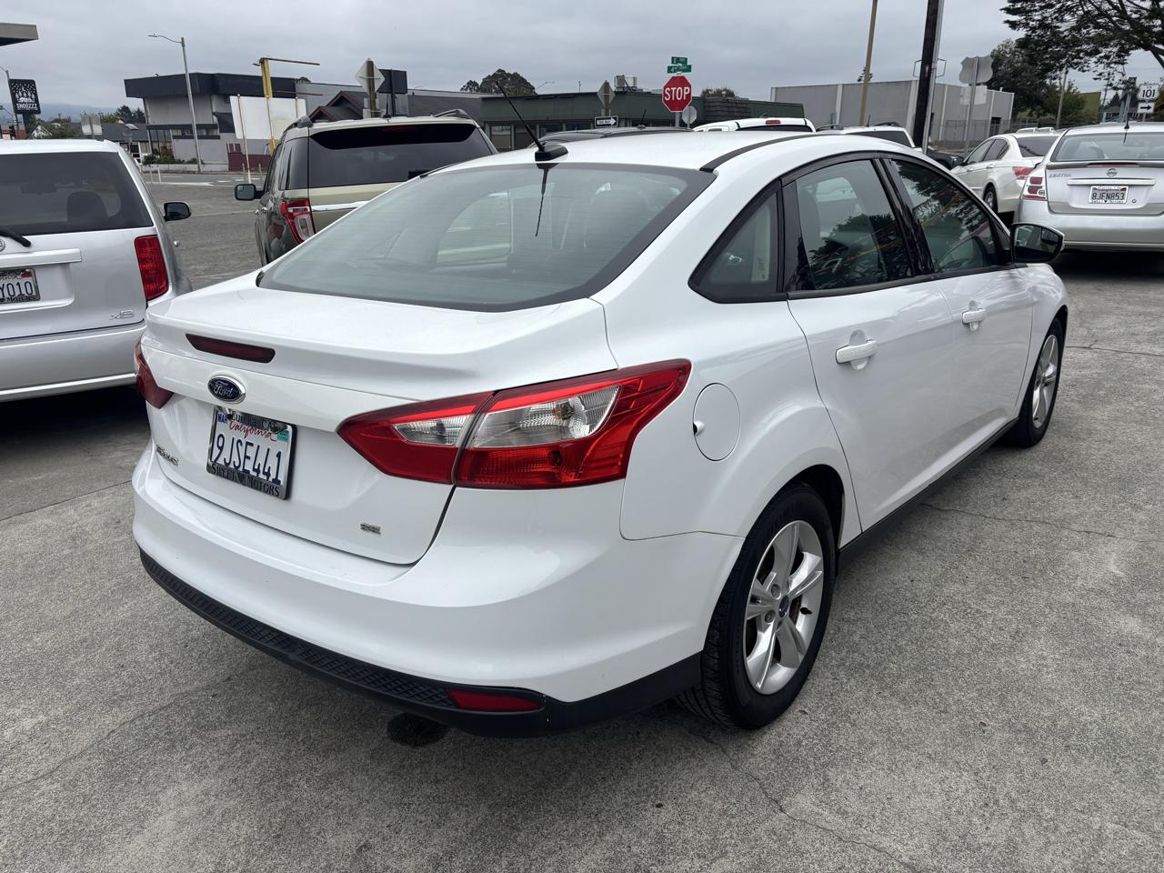 Ford Focus SE Sedan 2014