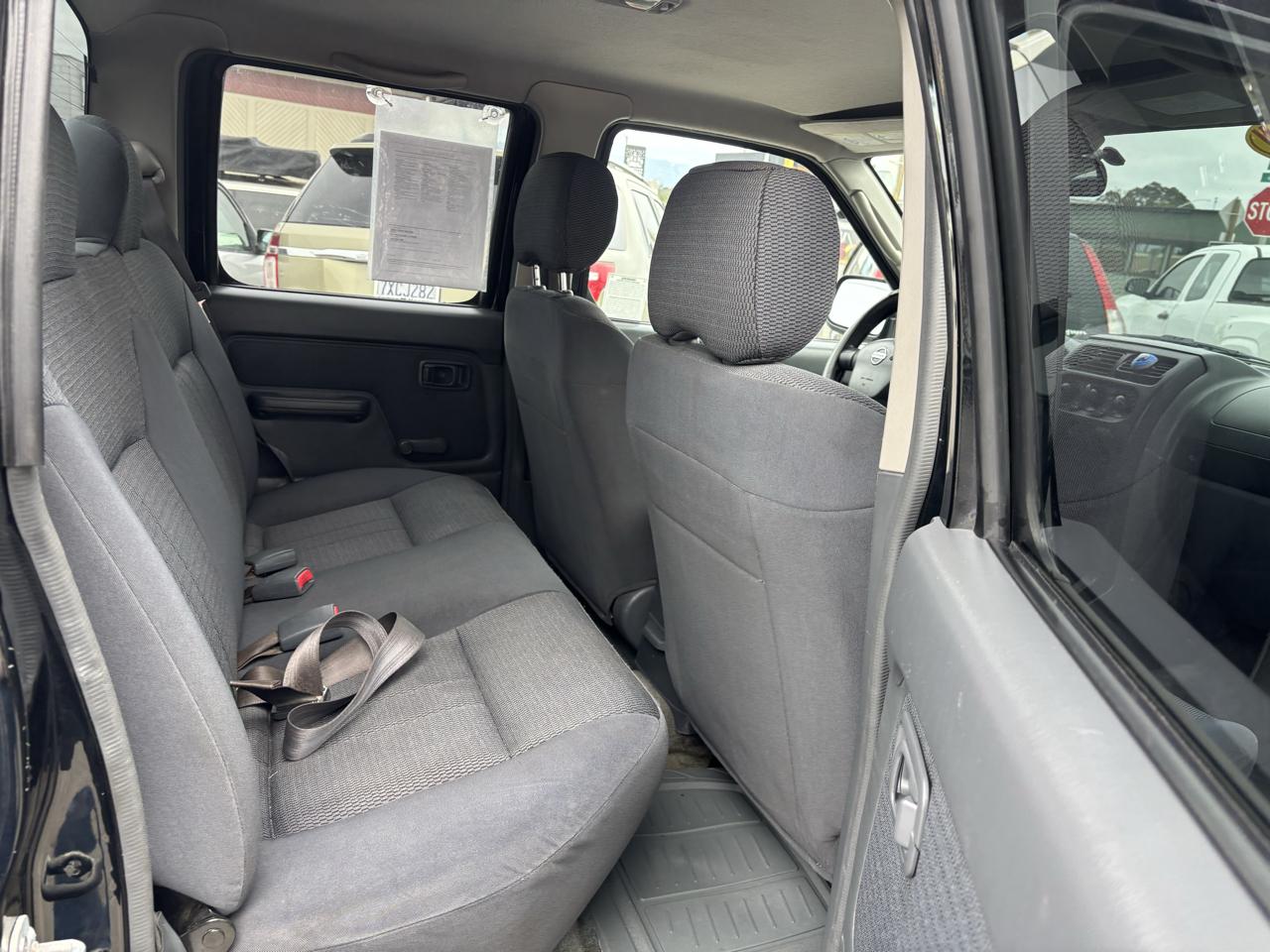 Nissan Frontier XE-V6 2002