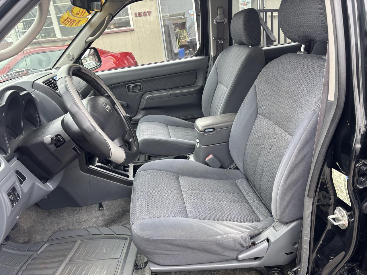 Nissan Frontier XE-V6 2002