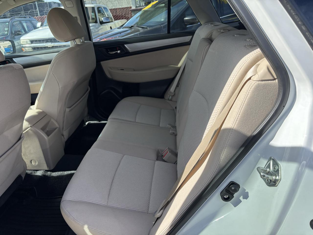 Subaru Outback 2.5i Premium 2017