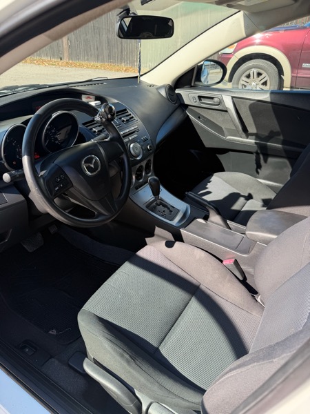 Mazda MAZDA3 i Sport 4-Door 2011 Mazda MAZDA3 i Sport 4-Door 2011