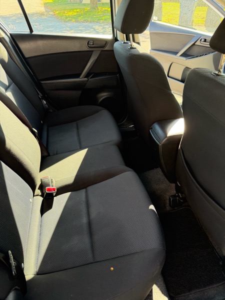 Mazda MAZDA3 i Sport 4-Door 2011 Mazda MAZDA3 i Sport 4-Door 2011
