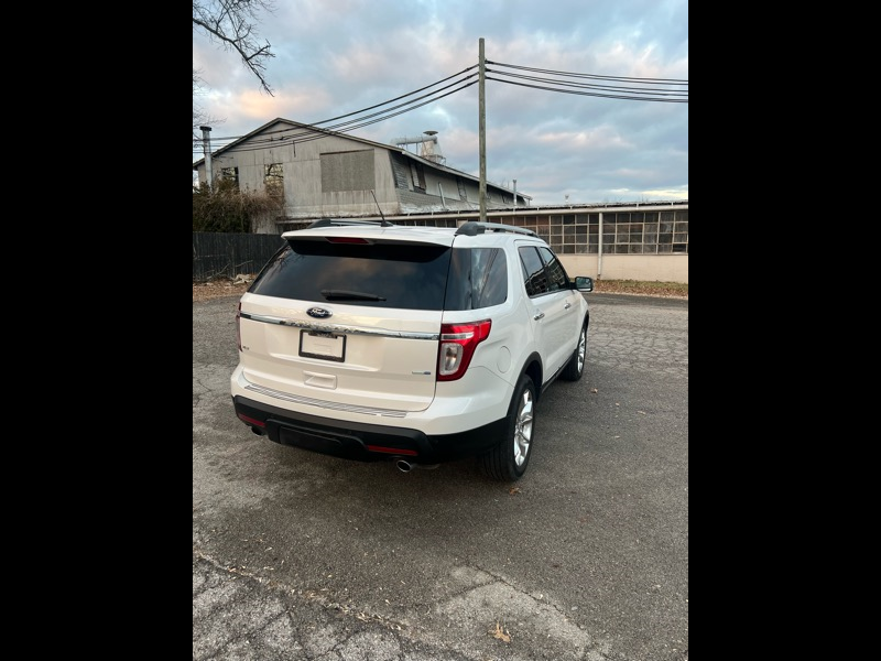 Ford Explorer XLT 4WD 2015
