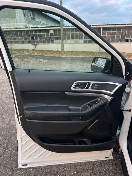 Ford Explorer XLT 4WD 2015