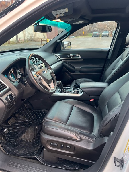 Ford Explorer XLT 4WD 2015