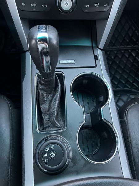 Ford Explorer XLT 4WD 2015