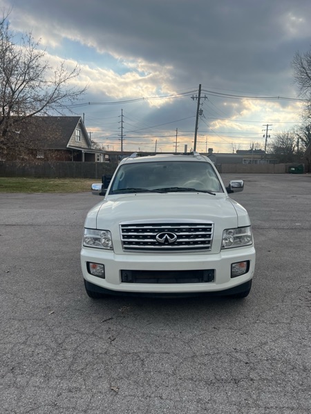 Infiniti QX56 AWD 2010