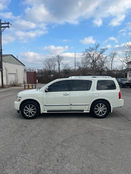 Infiniti QX56 AWD 2010