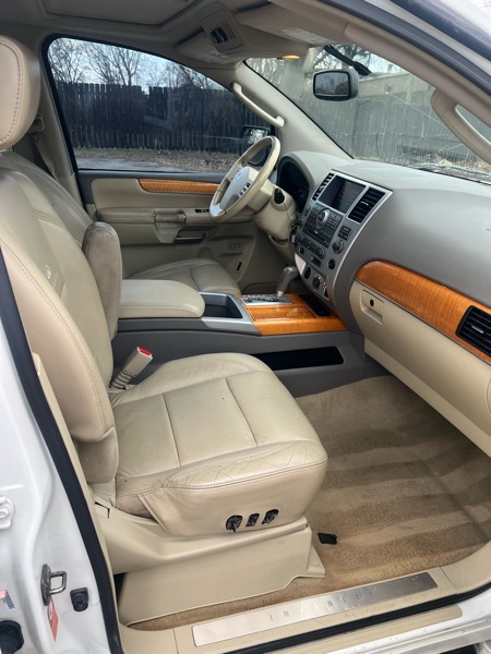 Infiniti QX56 AWD 2010