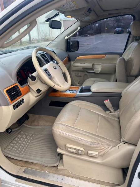 Infiniti QX56 AWD 2010